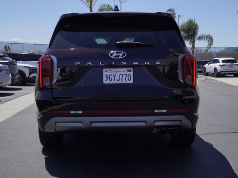 Used 2023 Hyundai Palisade Limited FWD image 5
