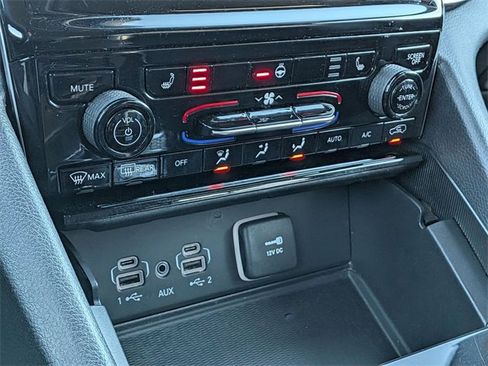 Certified 2024 Jeep Grand Cherokee L Laredo image 21