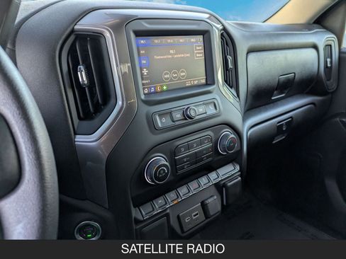 Used 2024 Chevrolet Silverado 1500 Custom image 16