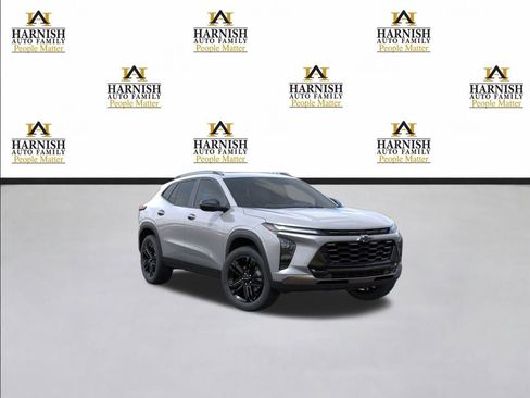 New 2026 Chevrolet Trax ACTIV image 1