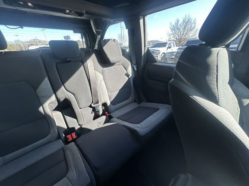 New 2025 Ford Bronco 4-Door AWD/4WD image 14
