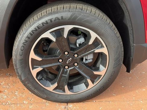 New 2026 Chevrolet Equinox LT w/ Convenience Package II image 7