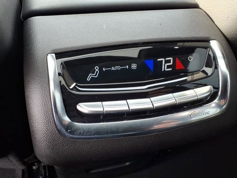 Certified 2022 Cadillac XT6 Luxury image 20