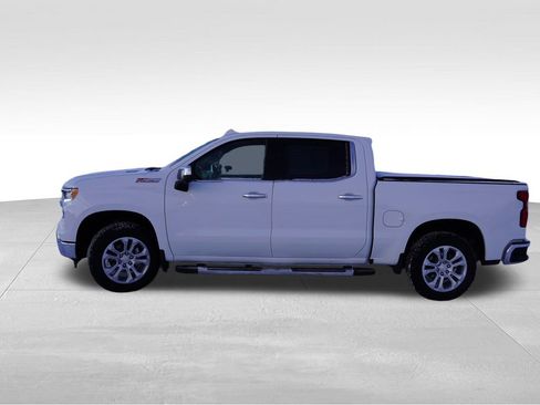 Certified 2023 Chevrolet Silverado 1500 LTZ w/ Z71 Off-Road Package image 9