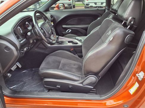 Used 2021 Dodge Challenger R/T Scat Pack w/ Shaker Package image 17
