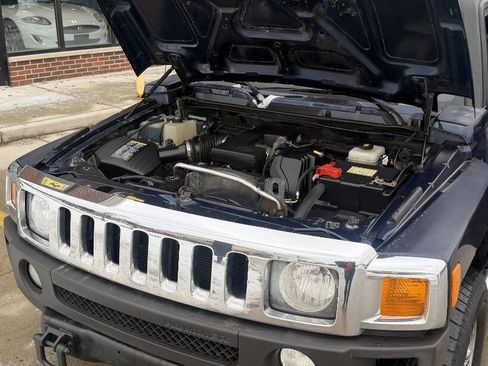 Used 2008 HUMMER H3 Luxury image 36