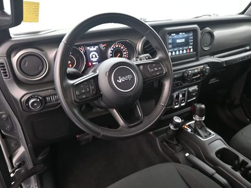 Used 2022 Jeep Wrangler Willys image 15