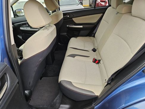 Used 2017 Subaru Crosstrek 2.0i Premium AWD/4WD image 10