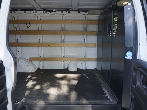 Used 2021 Chevrolet Express 2500 w/ Driver Convenience Package image 19