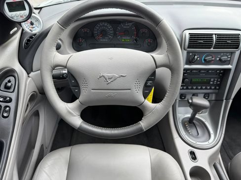 Used 2003 Ford Mustang GT RWD image 25