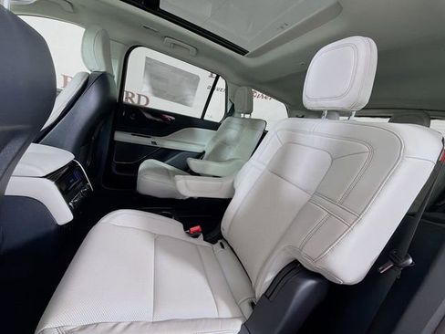 New 2026 Lincoln Aviator Reserve image 26
