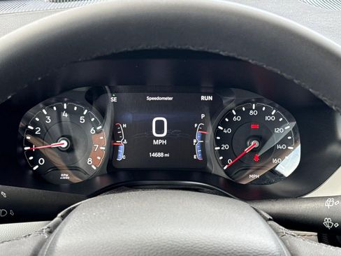 Used 2025 Jeep Compass Limited AWD/4WD image 23