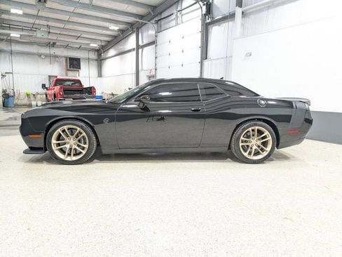 Used 2023 Dodge Challenger SRT Hellcat RWD image 6