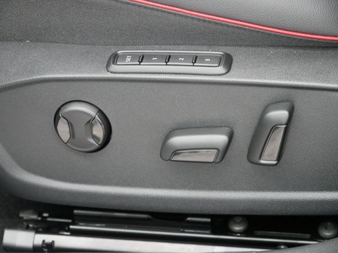 New 2026 Volkswagen GTI SE image 5