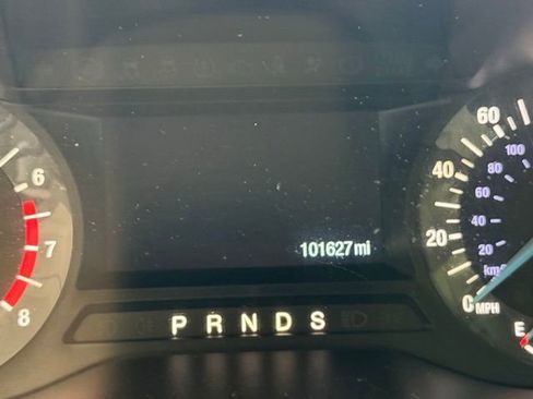 Used 2017 Ford Edge SE image 12