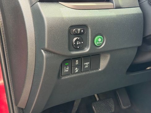 Used 2023 Honda Ridgeline Sport image 14