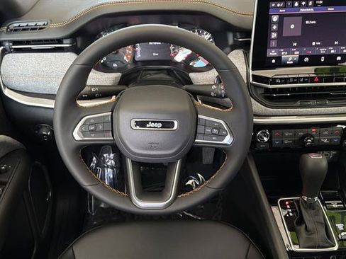 New 2026 Jeep Compass Latitude AWD/4WD image 10