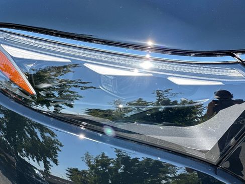 New 2026 Mercedes-Benz EQS 400 4MATIC SUV image 10