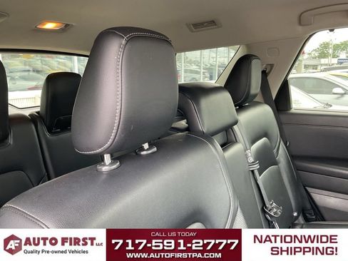 Used 2022 Nissan Pathfinder SL AWD/4WD image 13
