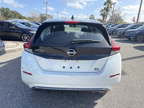 Certified 2025 Nissan Leaf SV Plus image 5