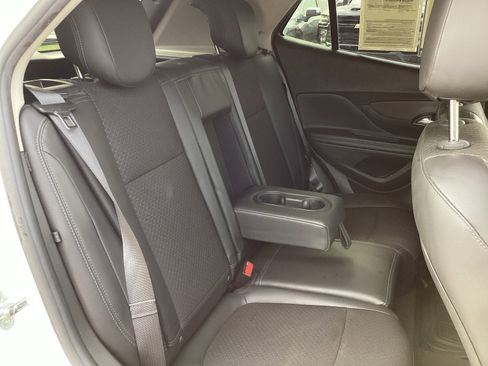 Used 2020 Buick Encore Preferred image 33