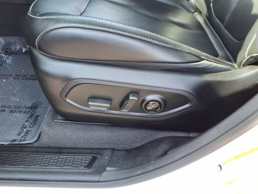 Used 2022 Jeep Grand Cherokee Limited AWD/4WD image 22