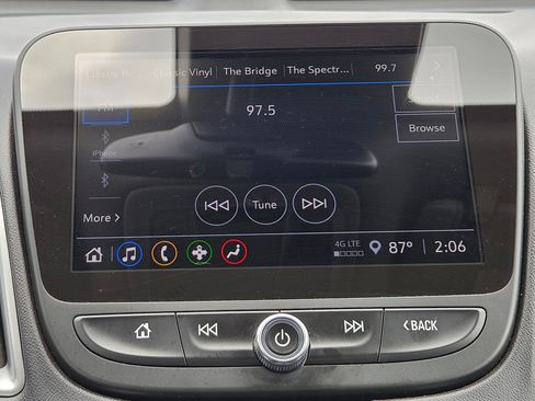 Used 2024 Chevrolet Malibu LT FWD image 24