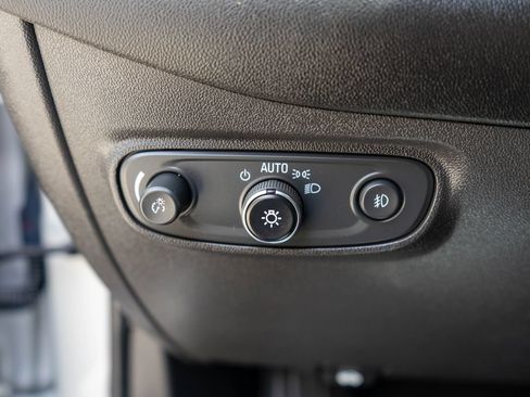 Used 2021 Chevrolet Equinox LT AWD/4WD image 17
