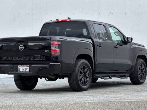Certified 2023 Nissan Frontier SV image 4