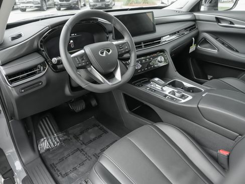 Certified 2026 INFINITI QX60 Luxe w/ Cargo Package FWD image 7