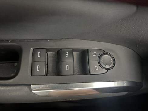 Used 2024 Chevrolet Traverse Z71 AWD/4WD image 12