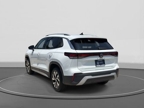 Certified 2025 Volkswagen Tiguan S AWD/4WD image 3