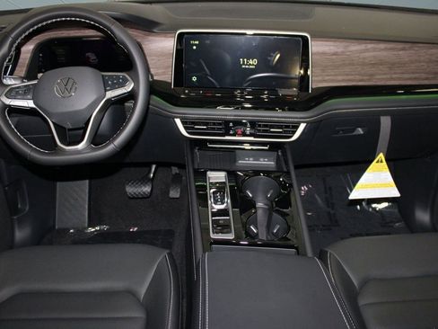 New 2026 Volkswagen Atlas SEL image 16