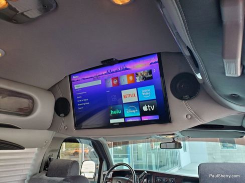 Used 2015 GMC Savana 2500 image 33