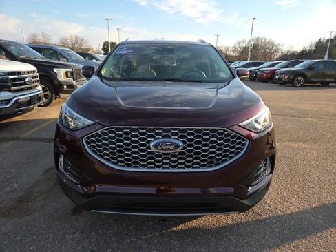 Used 2023 Ford Edge SEL w/ Convenience Package image 7
