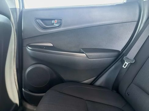 Used 2023 Hyundai Kona SEL AWD/4WD image 14