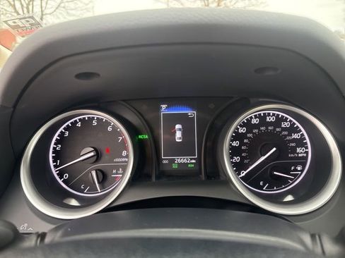 Used 2024 Toyota Camry LE image 25