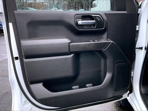 Used 2023 Chevrolet Silverado 1500 Custom w/ LPO, Dark Essentials Package image 9