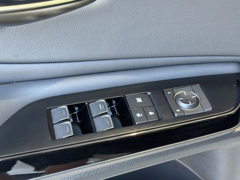 Used 2024 Lexus ES 350 w/ Accessory Package (Z1) FWD image 13