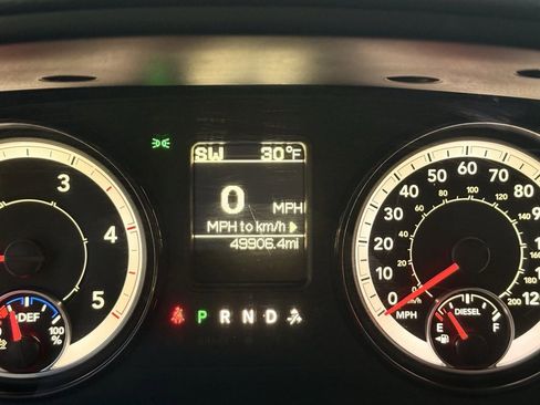 Used 2018 RAM 3500 Tradesman w/ Chrome Appearance Group image 17