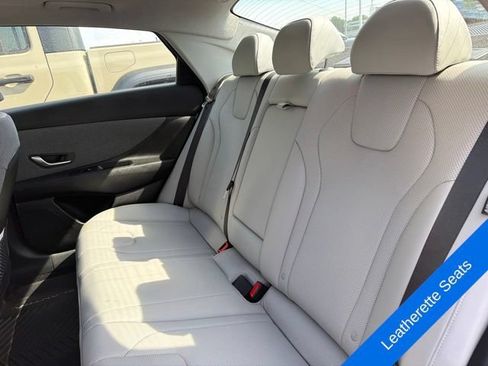 Used 2024 Hyundai Elantra Limited FWD image 13