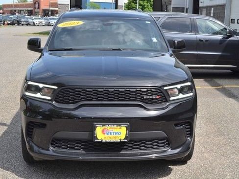 Used 2023 Dodge Durango GT w/ Blacktop Package AWD/4WD image 3