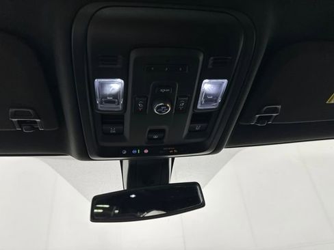 Used 2021 GMC Yukon Denali image 24