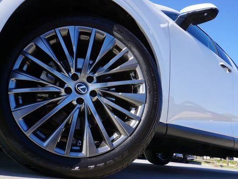 Certified 2023 Lexus RX 350 w/ Luxury Package image 12