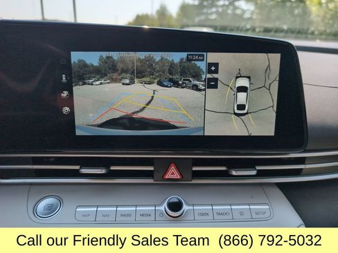 Used 2024 Hyundai Elantra Limited FWD image 20