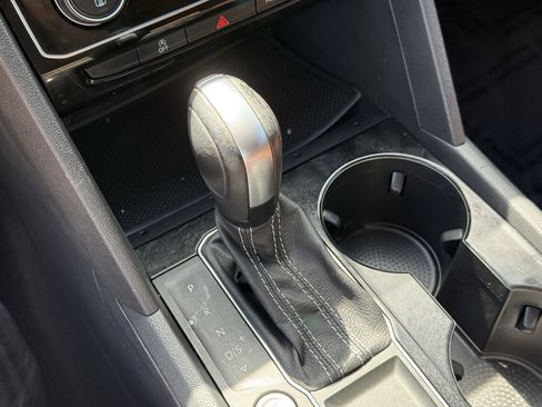 Used 2023 Volkswagen Atlas SE image 23