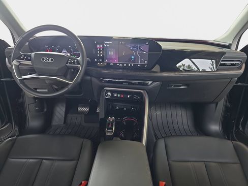 Used 2025 Audi Q5 Premium w/ Convenience Package AWD/4WD image 10