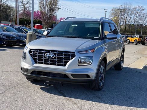 New 2026 Hyundai Venue SEL image 3