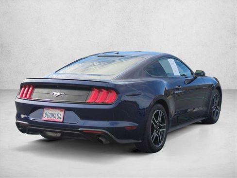 Used 2018 Ford Mustang Premium image 5