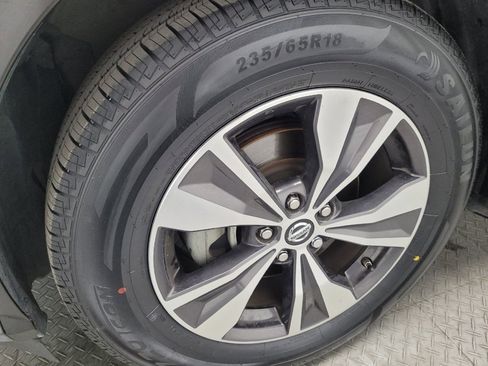 Used 2019 Nissan Murano SV w/ Premium Package FWD image 31